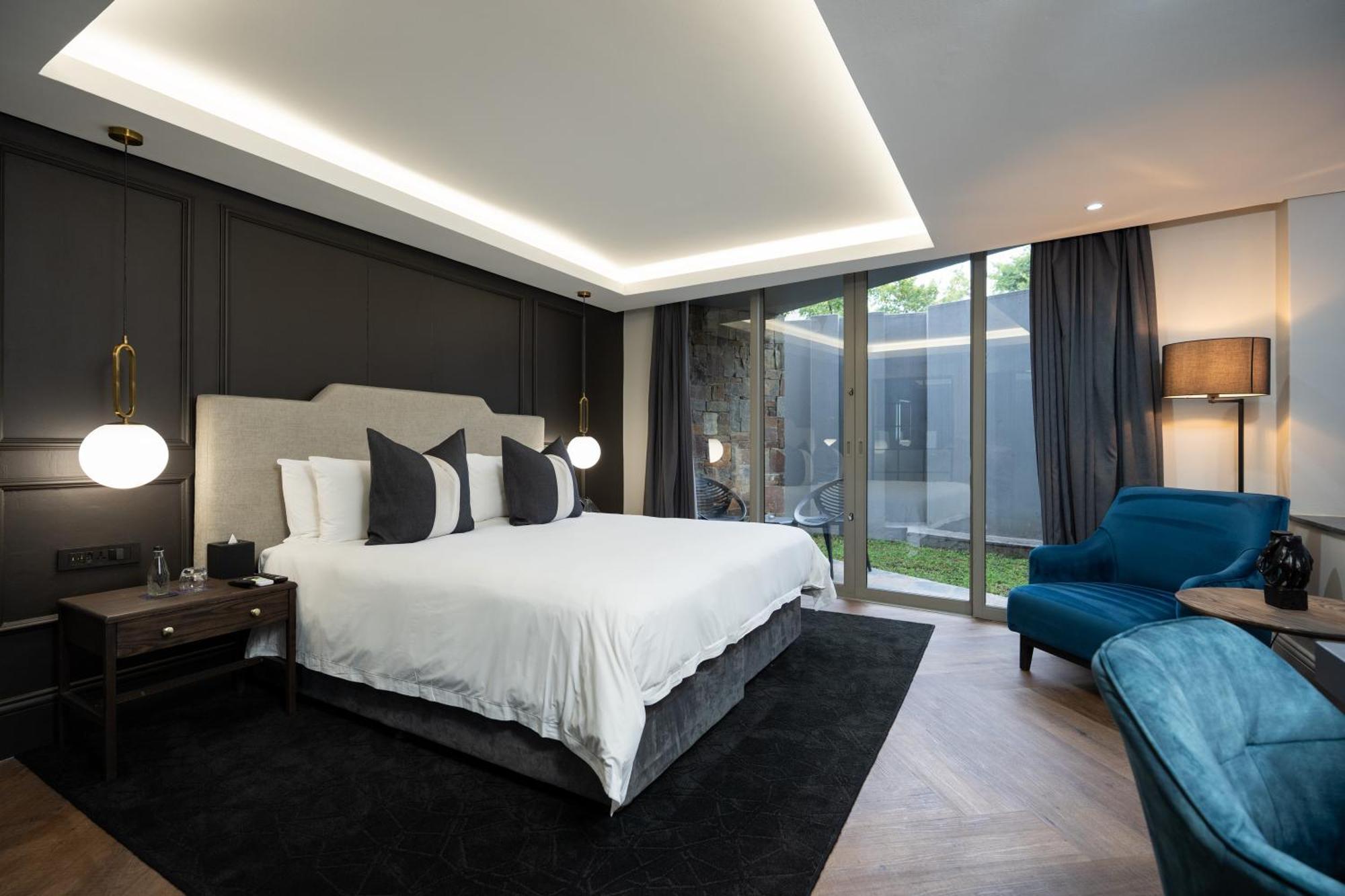 Grand Luxe Room